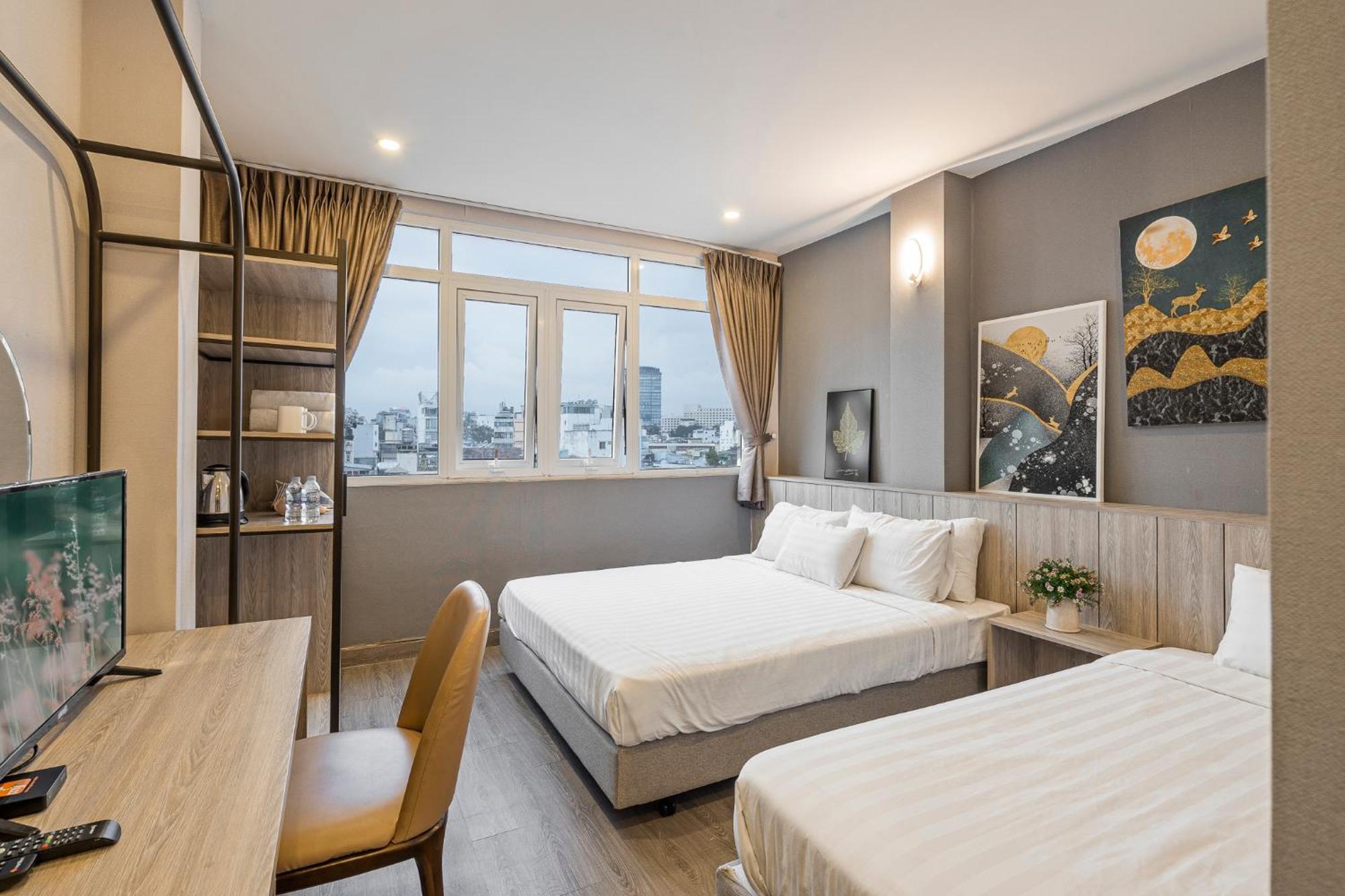 Khách sạn hẻo lánh Cozy Near Buivien Street TP. Hồ Chí Minh